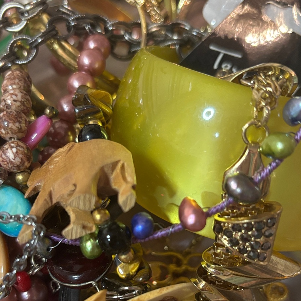 Unlisted jewelry